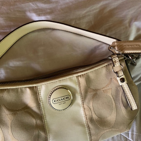 Small Coach bag👜 - Picture 3 of 3